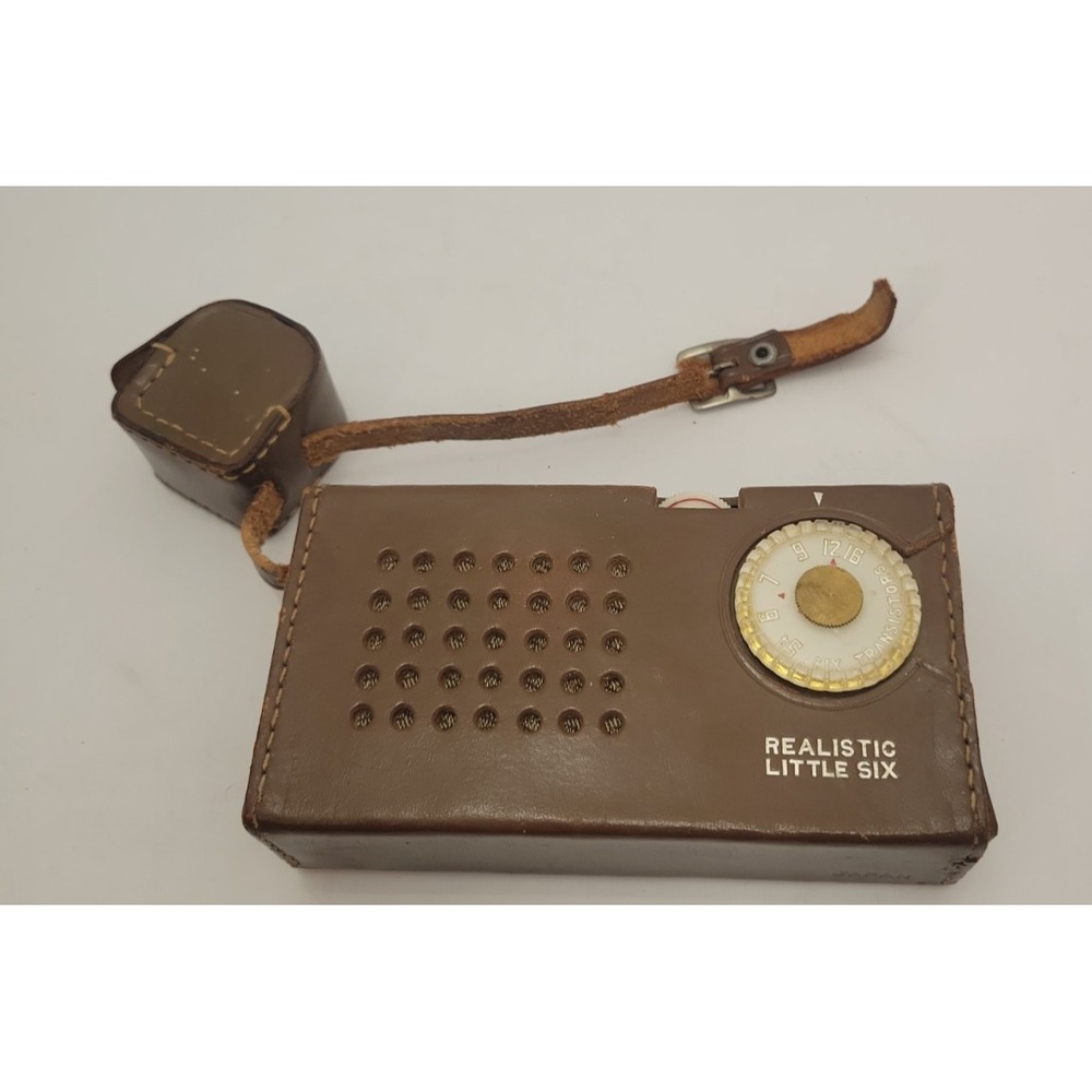 Vintage Realistic Little Six R-6277 6 Transistor AM Radio Case Earbuds Works